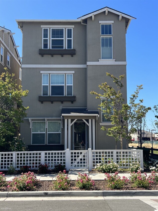 Primary Photo - 4 br, 2.5 bath House - 3225 Briones Terrace