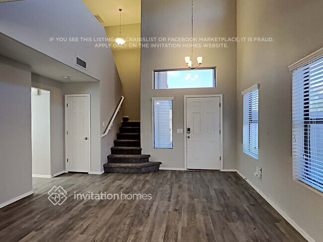 Foto del edificio - 2433 N 114th Ave