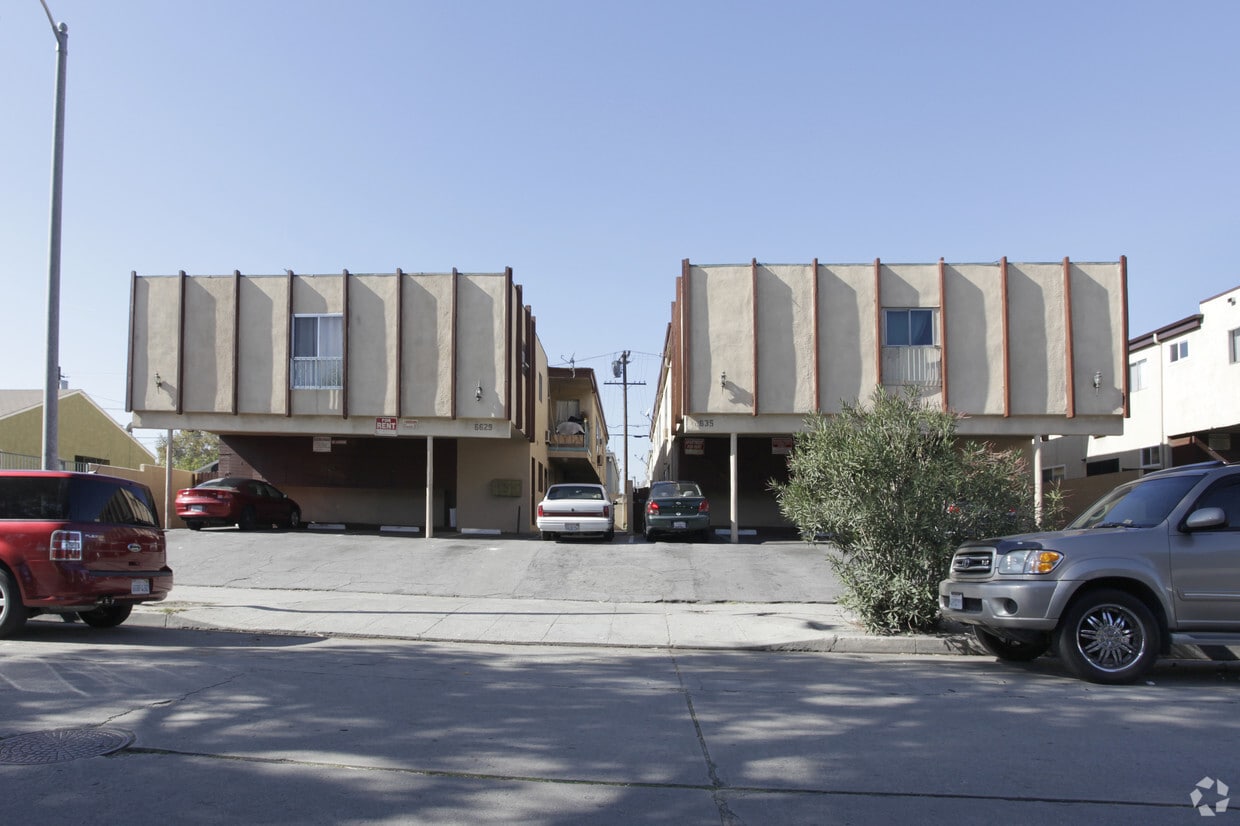 Building Photo - 6629-6635 Beck Ave