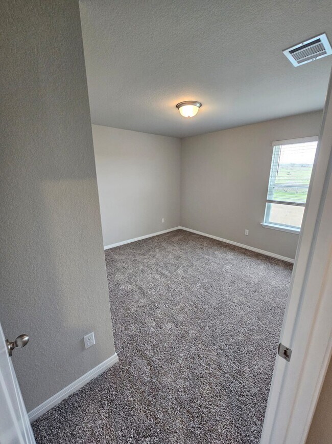 Foto del edificio - 3708 Sweet Watermelon Ln