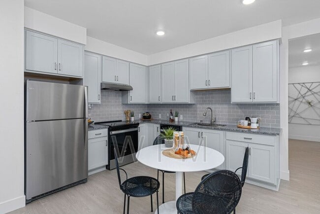 Building Photo - 4034 Alexander David Ct