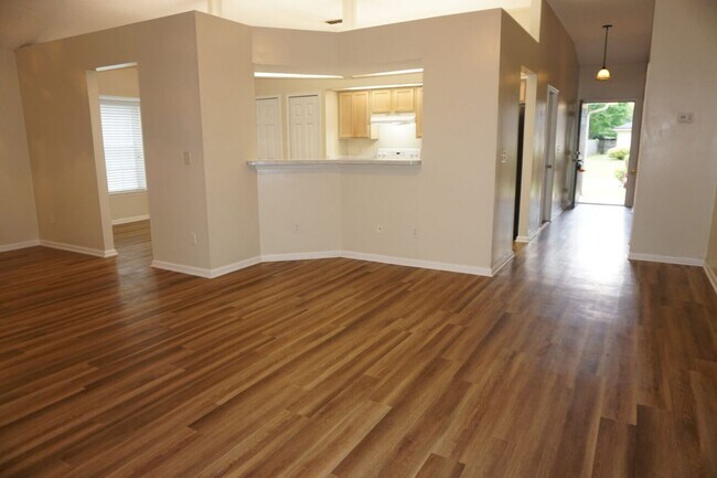 Foto del edificio - 5050 Acre Estates Dr