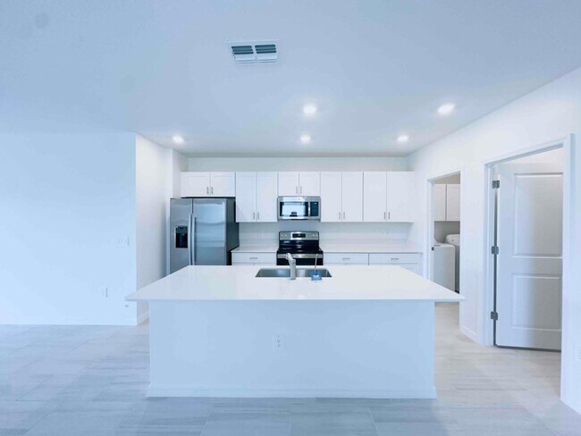 Building Photo - 11556 Radiant Shr Lp