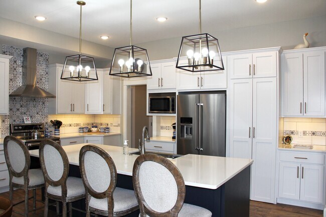 Building Photo - 5510 Colbert Hills Dr