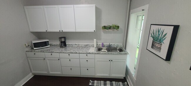 Foto del edificio - 540 N Drew St