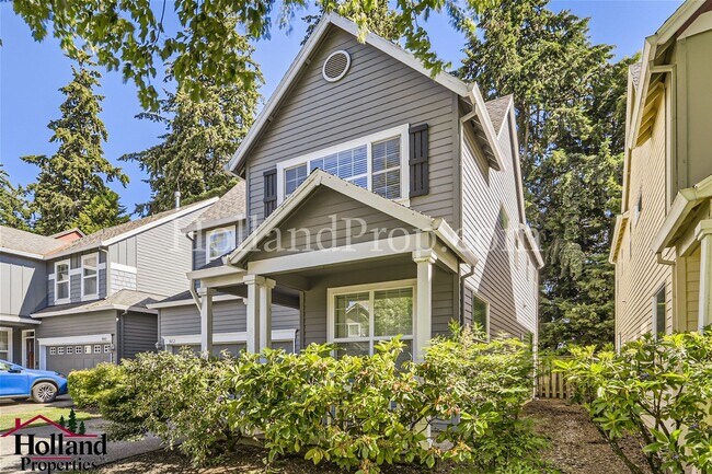 Foto del edificio - Gorgeous Two-Level Hillsboro Home with a F...
