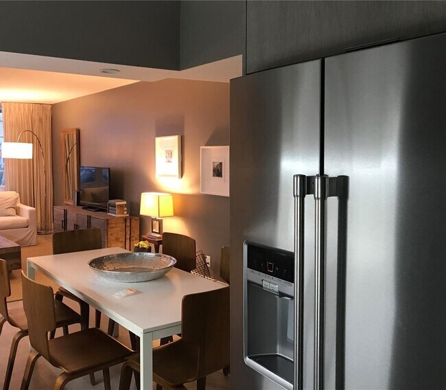 Foto del edificio - 100 Lincoln Rd