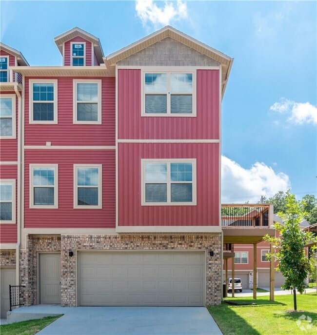 Building Photo - 2819 W Auburn Dr