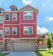 Building Photo - 2819 W Auburn Dr