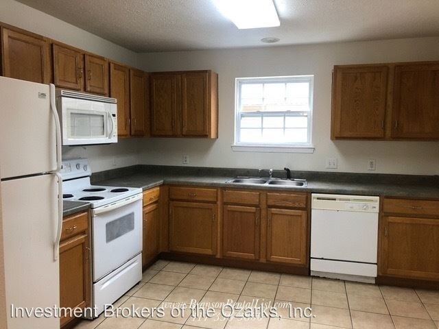 Building Photo - 141 Knowledge Ave