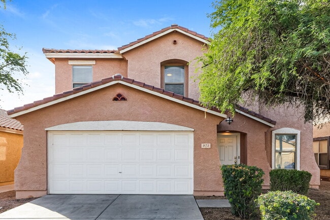 Building Photo - 973 E Doris St