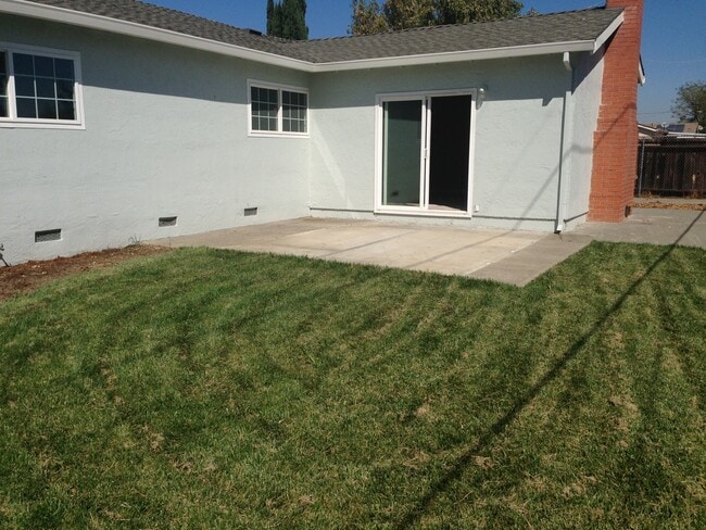 Building Photo - Updated Home with RV Parking