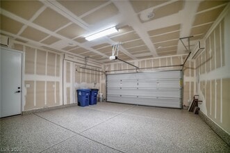 Building Photo - 36 Stone Blf Ln