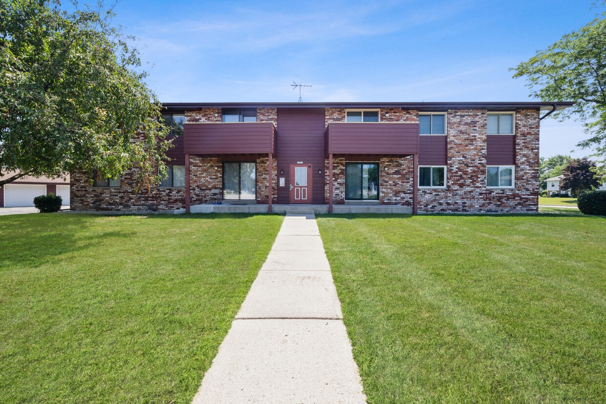 Primary Photo - 10345 Whitnall Edge Dr