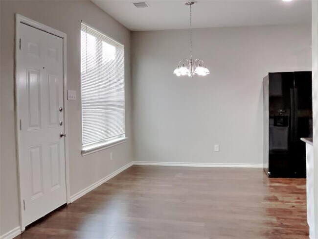 Building Photo - 1411 Seagler Pond Ln