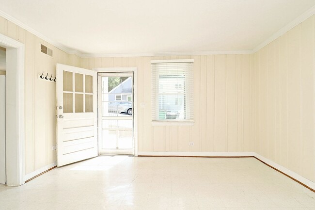 Foto del edificio - 219 Shamrock Rd