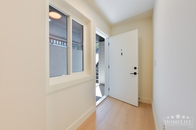 Photo du bâtiment - Brand New 2-Bedroom Basement Suite in North Delta – Utilities Included