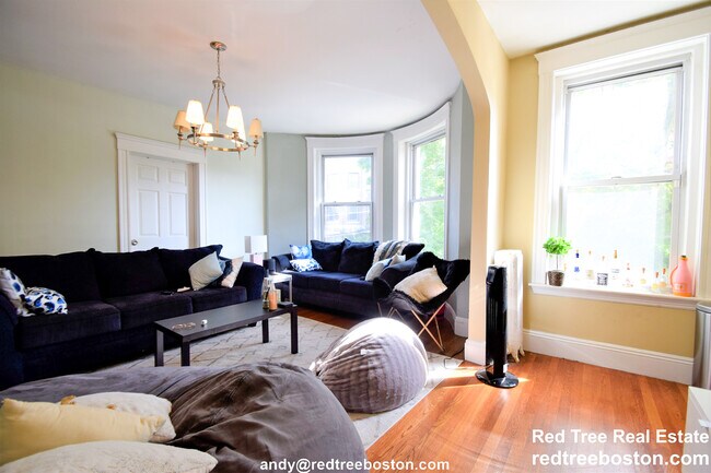 Foto del edificio - 184 Saint Paul St