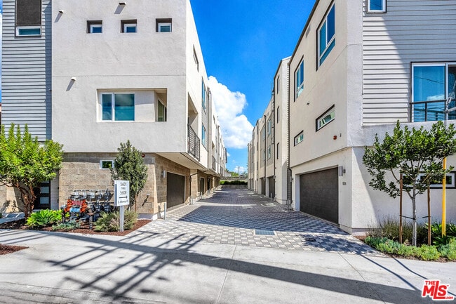 Foto del edificio - 5605 E Alloway Ct