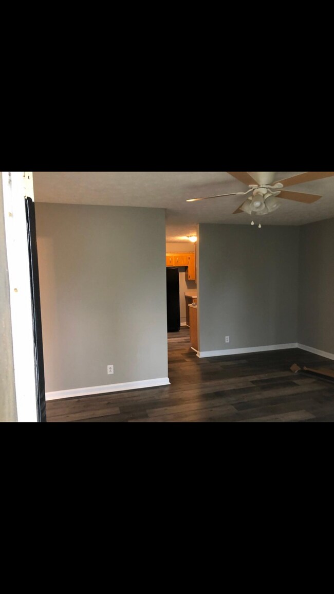 Building Photo - 1043 Shadow Ridge Ave