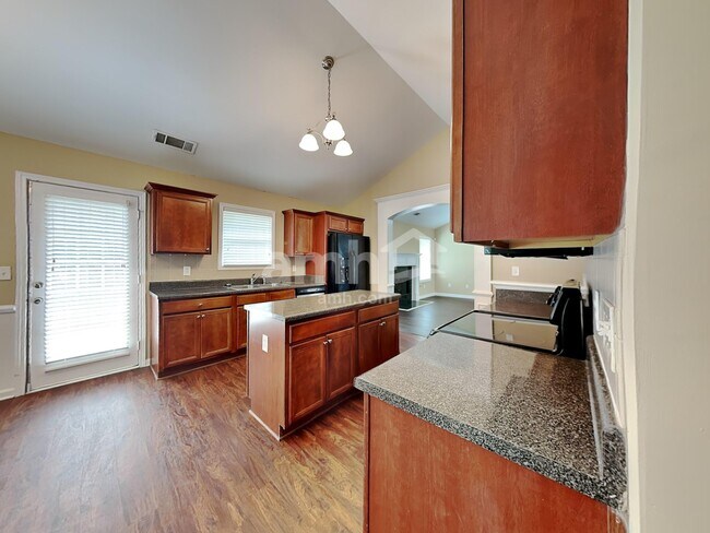 Building Photo - 1351 Tumblerock Ct