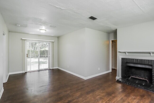 Foto del edificio - 5328 Windermere Dr