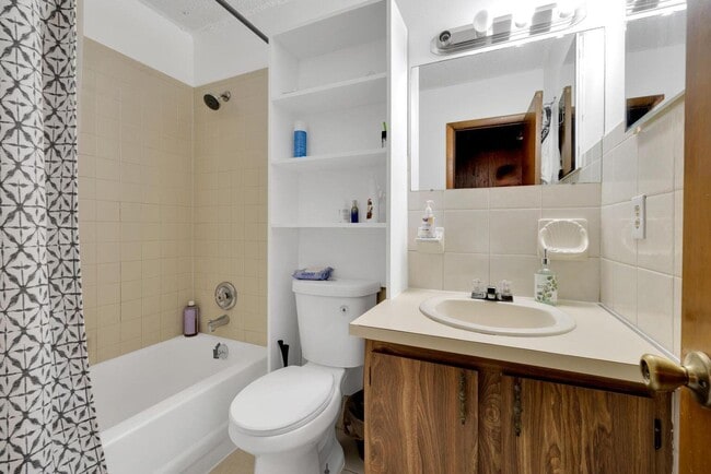 Foto del edificio - 3774 92nd Ln N