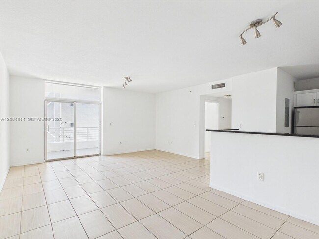 Foto del edificio - 425 NE 30th St