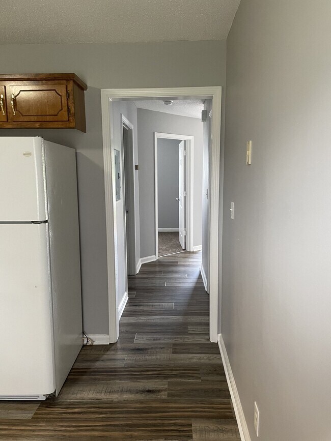 Foto del edificio - 204 B  Arkansas Ave Oak Grove KY 42262