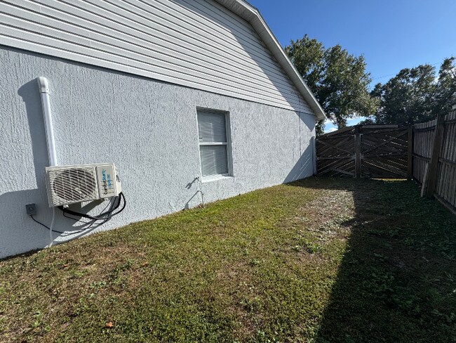 Foto del edificio - 1113 Gardanne Ct