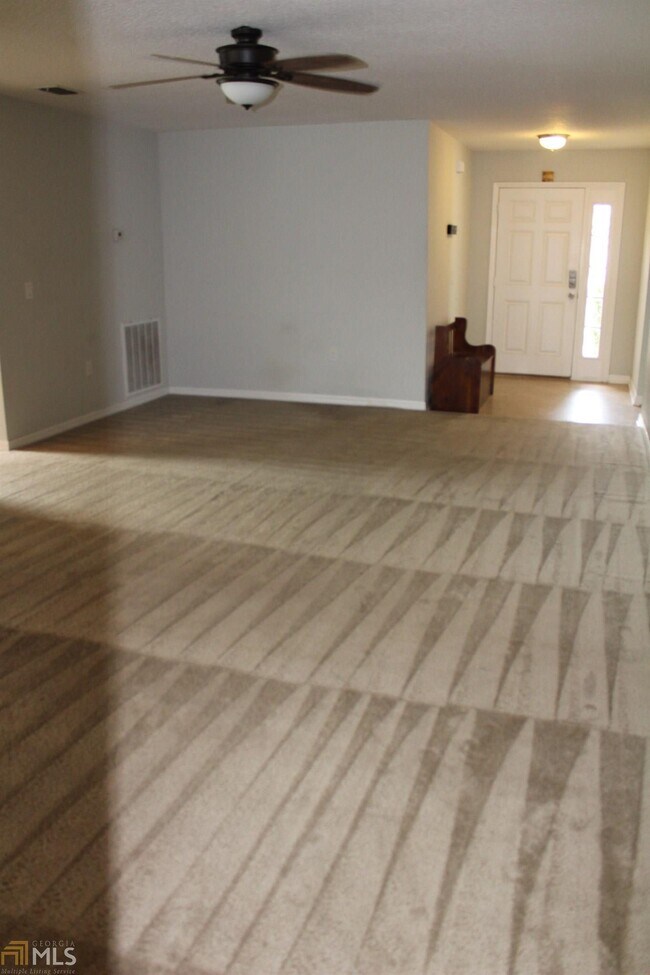 Building Photo - 125 Pine Bluff Ct