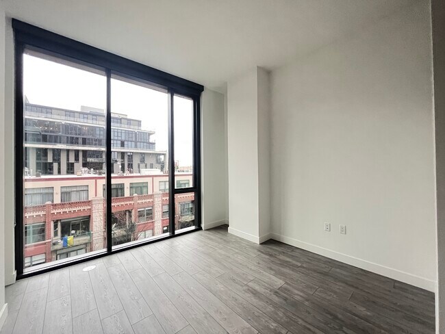 Foto del edificio - 841 W Monroe St