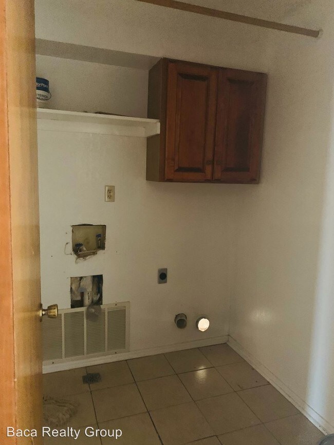 Foto del edificio - 312 Chalmette Dr