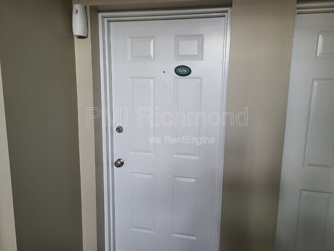 Foto del edificio - 8416 O'Connor Ct