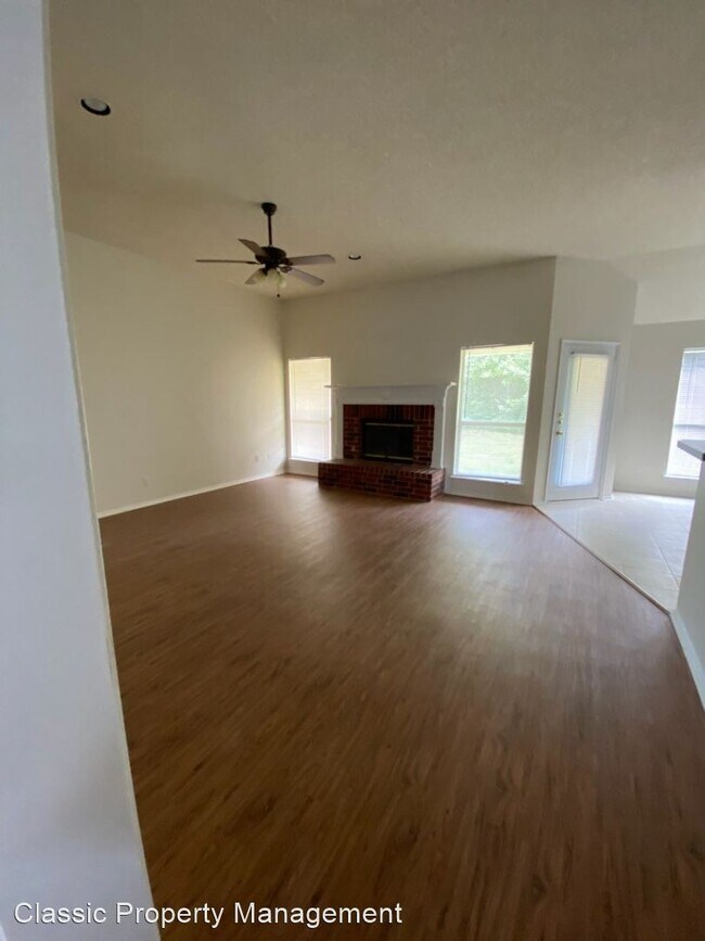 Foto del edificio - 3 br, 2 bath House - 7010 Cadillac