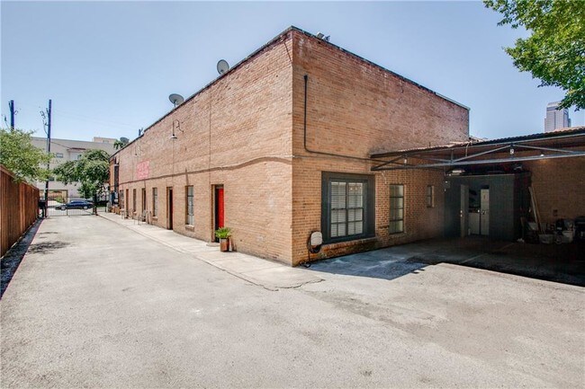 Foto del edificio - 3129 Ross Ave