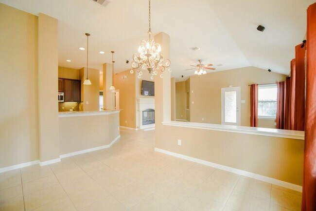 Foto del edificio - 24422 Ranchwood Springs Ln