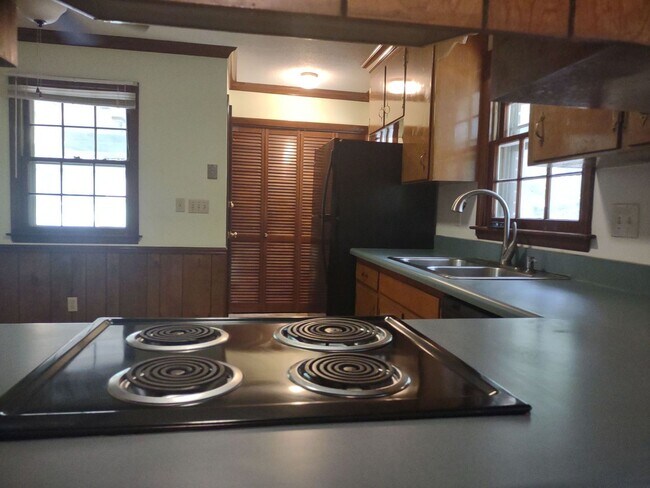 Foto del edificio - 732 N Harrison Ave