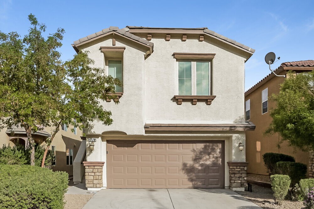 Foto principal - 6578 Holly River St