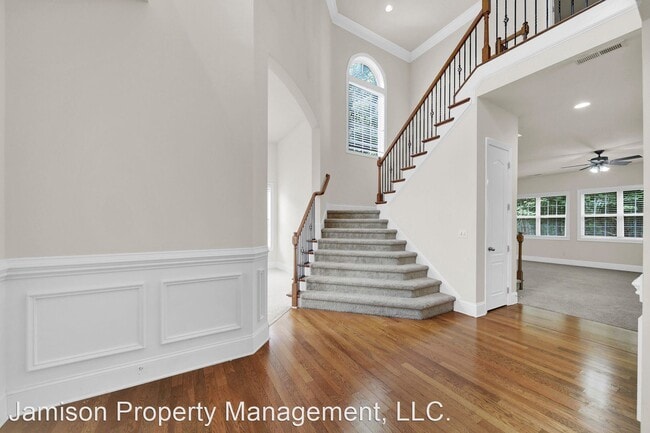Foto del edificio - 5 br, 4 bath House - 11234 Wheat Ridge Rd