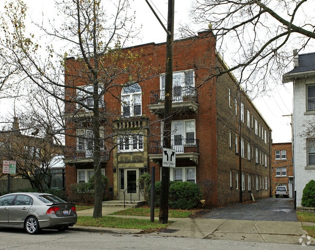 Gerald Manor - Gerald Manor Apartments