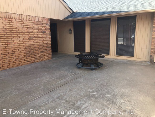 Building Photo - 4 br, 2.5 bath House - 2546 Homestead Road