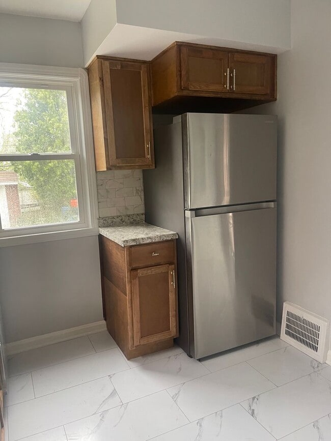 Building Photo - Section 8 Welcome