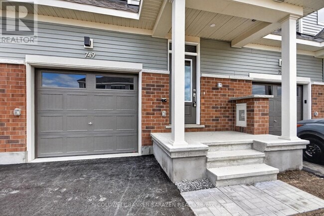 Building Photo - 749 Haflinger Row