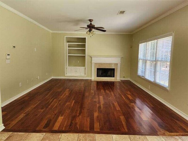 Building Photo - 1725 Stoney Brook Way