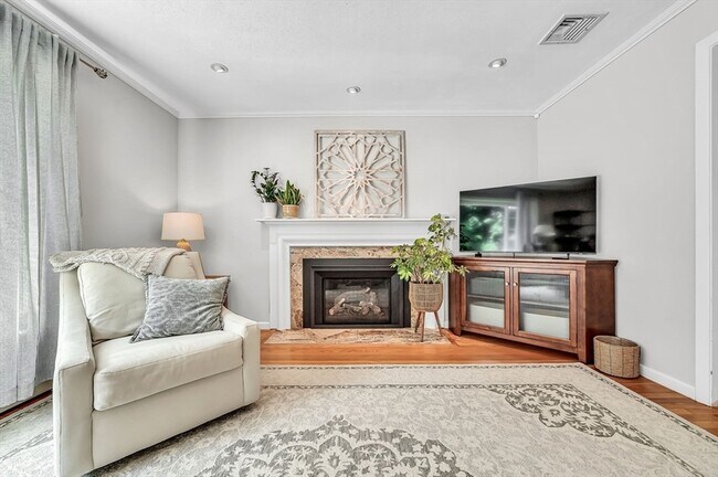 Building Photo - 177 Cooley Dr