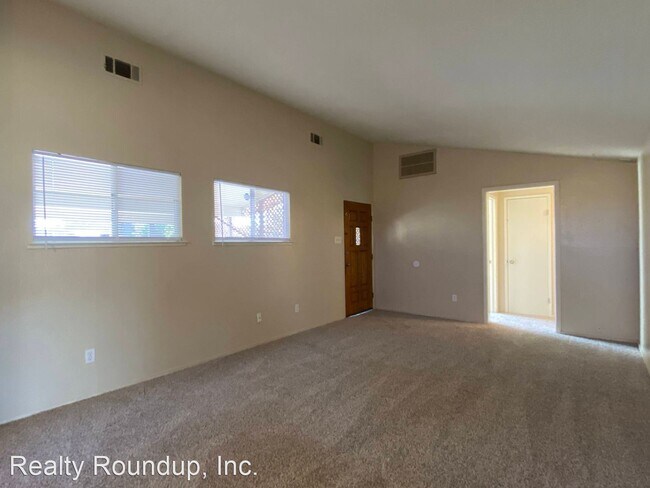 Foto del edificio - 3 br, 2 bath House - 1935 Douglas Rd