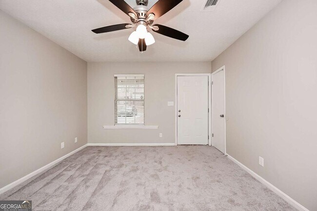 Foto del edificio - 8990 Sterling Ridge Ln