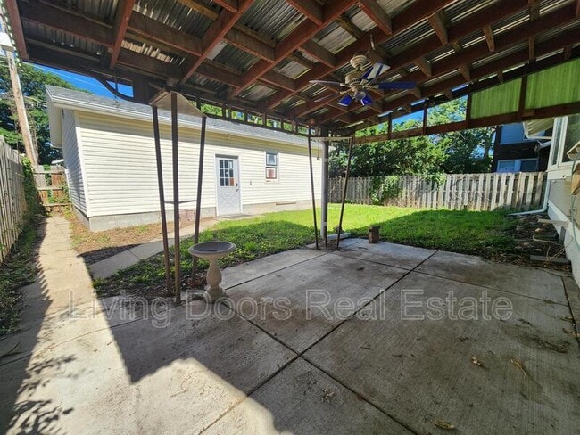 Building Photo - 1811 S 23rd St