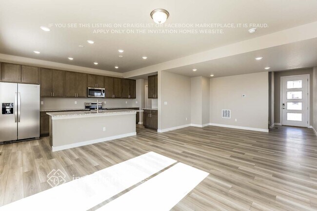 Building Photo - 13633 Arriba Dr